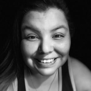 Meet your Posher, Esmeralda